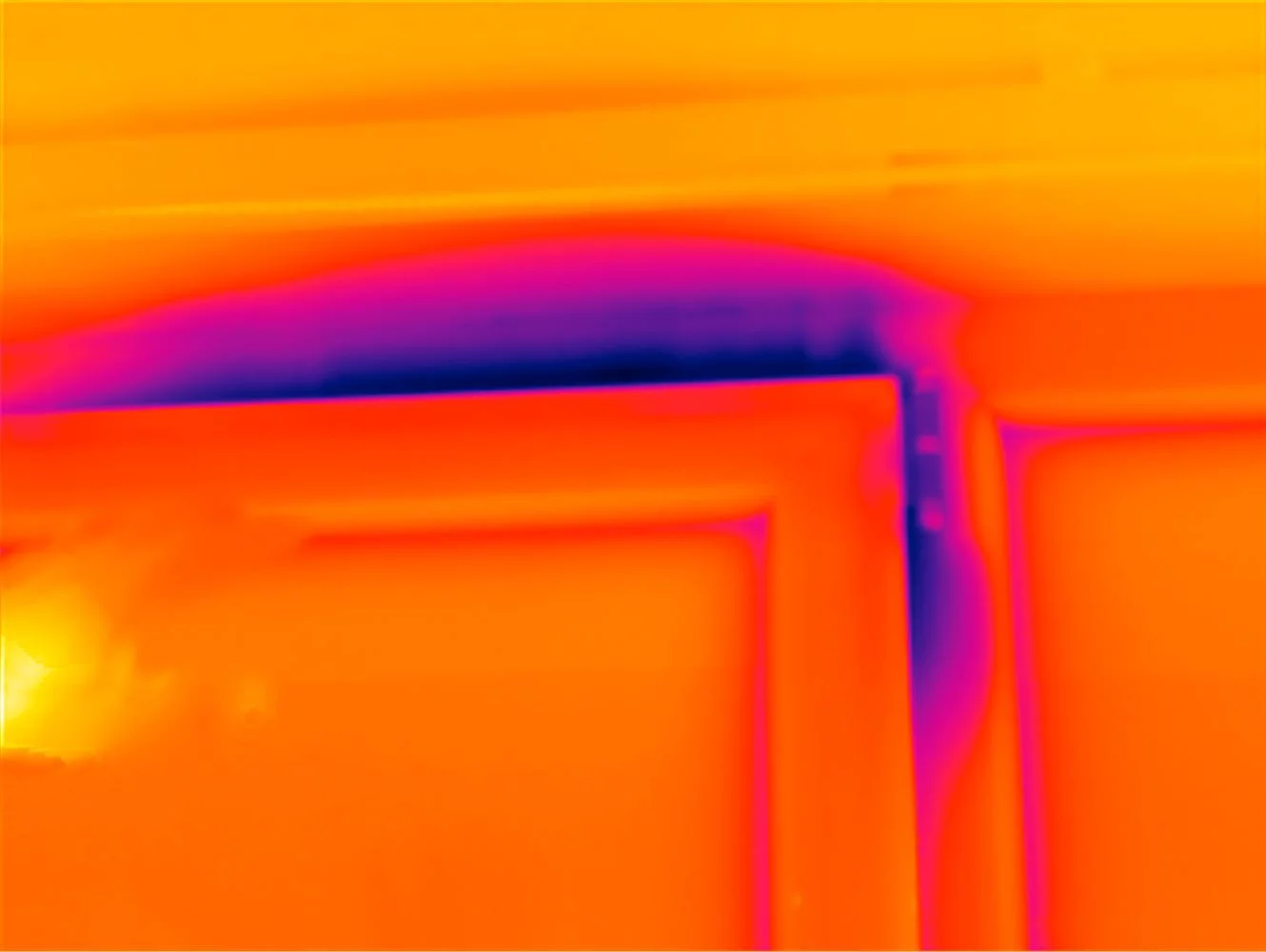 Luftdichtheitsmessung Blower Door Thermografiebild